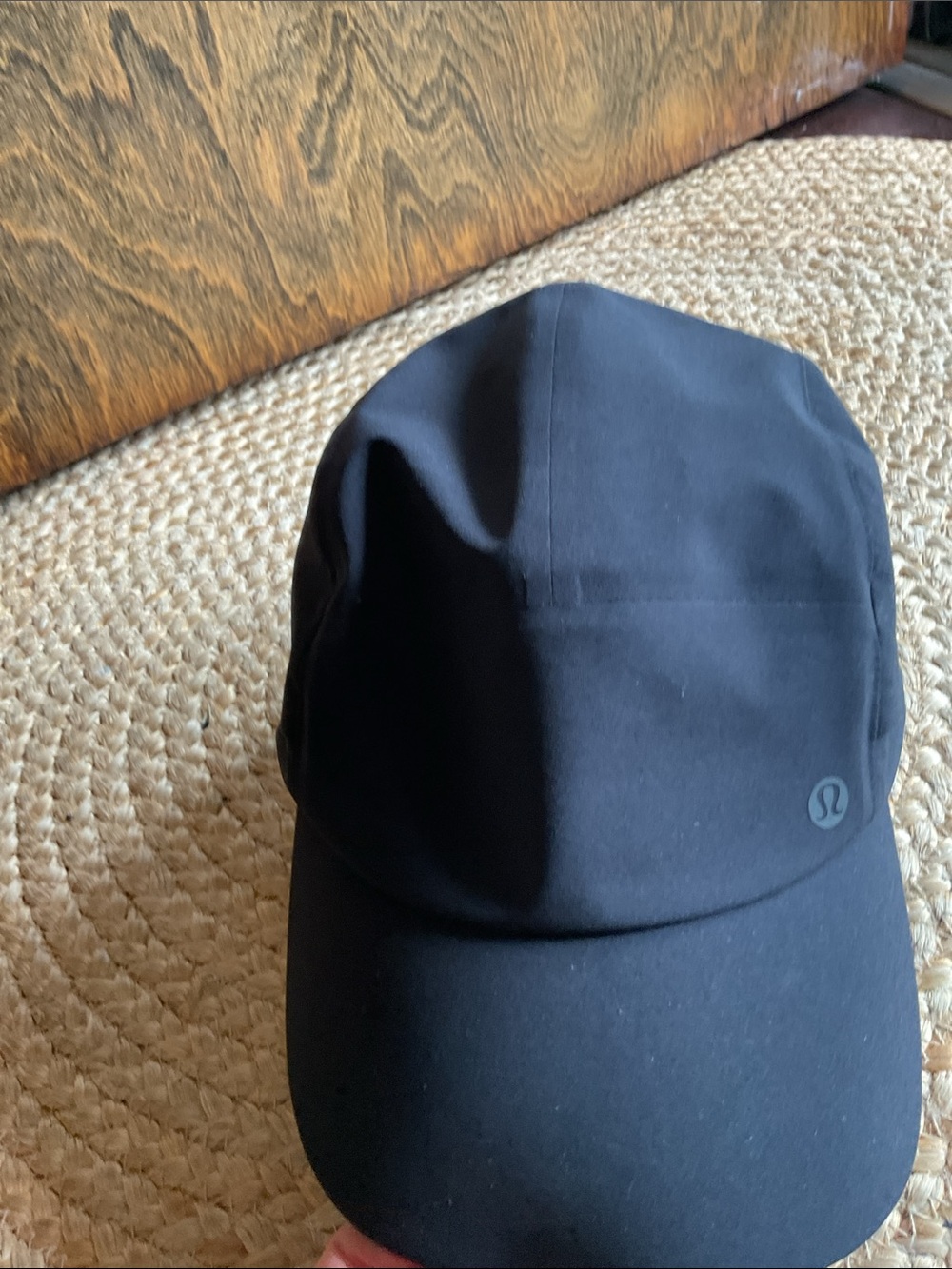 Lululemon Water Repellent Hat - Picture 4 of 10